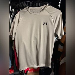Under Armour tech tee